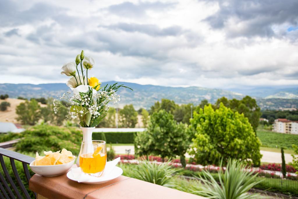 Villa Santa Caterina Montalto Uffugo Exterior photo