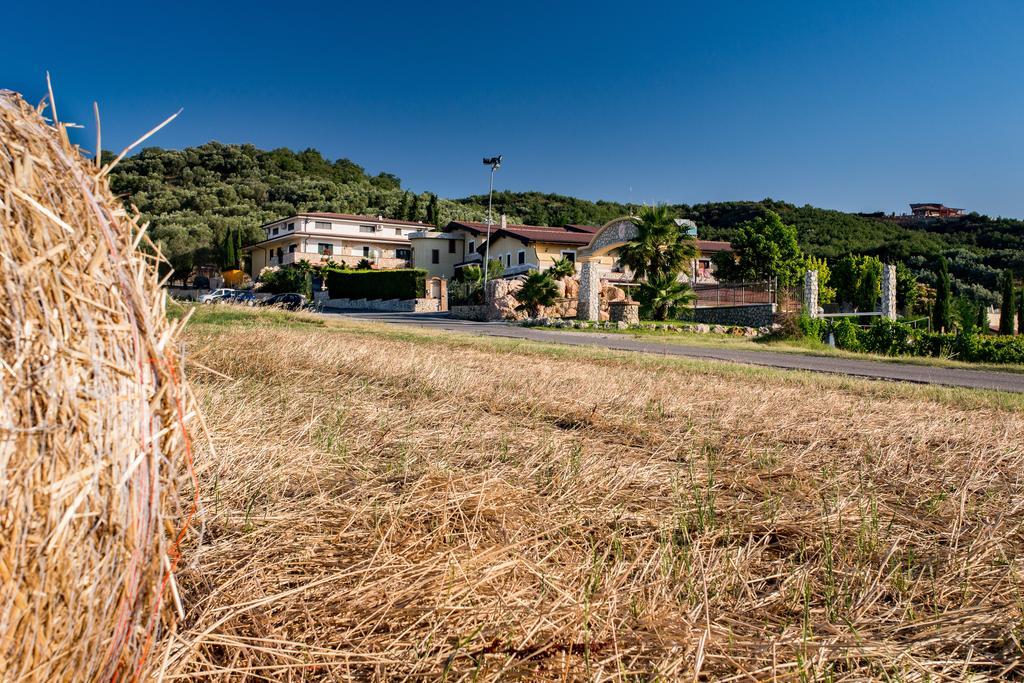 Villa Santa Caterina Montalto Uffugo Exterior photo